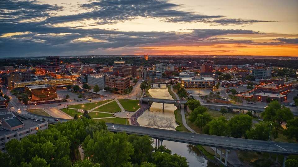 How Getting Featured on Sioux Falls Go Works (For Business Owners)